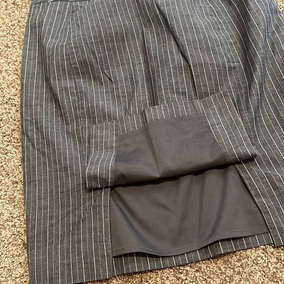 Pencil Skirt - Picture 4 of 8